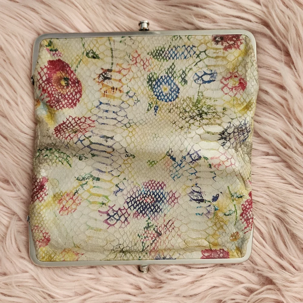 Hobo Lauren floral snake texture double frame wallet - Picture 3 of 15